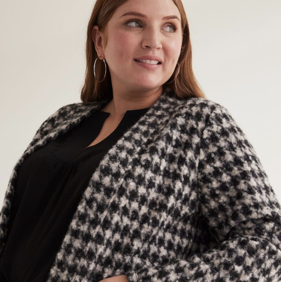 Textured Coatigan with Pockets, Black and White - Picture 6 of 8